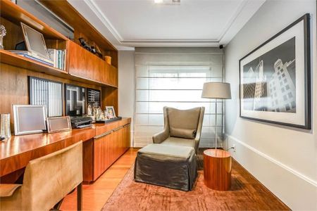 Apartamento à venda com 237m², 2 quartos e 3 vagas