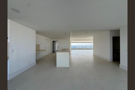 Apartamento à venda com 4 quartos, 260m² em Real Parque, São Paulo