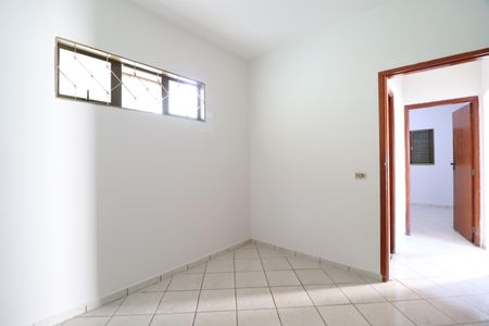 Quarto 1 de casa para alugar com 2 quartos, 95m² em Santa Mônica, Uberlândia