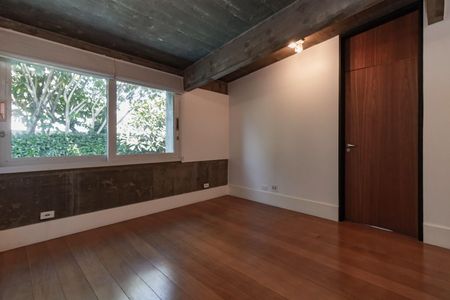 Casa à venda com 3 quartos, 396m² em Alto de Pinheiros, São Paulo