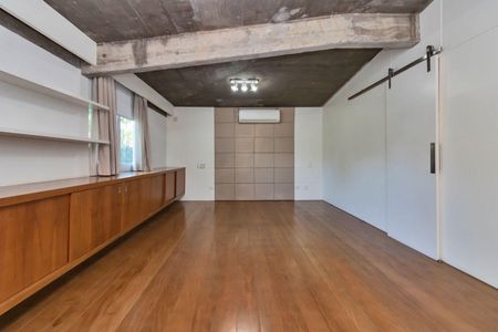 Casa à venda com 3 quartos, 396m² em Alto de Pinheiros, São Paulo