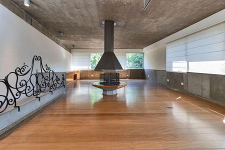 Casa à venda com 3 quartos, 396m² em Alto de Pinheiros, São Paulo