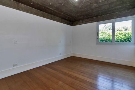 Casa à venda com 3 quartos, 396m² em Alto de Pinheiros, São Paulo