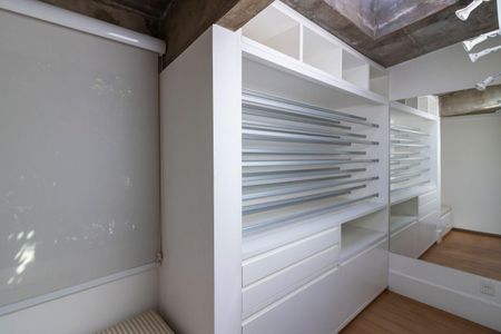 Casa à venda com 3 quartos, 396m² em Alto de Pinheiros, São Paulo