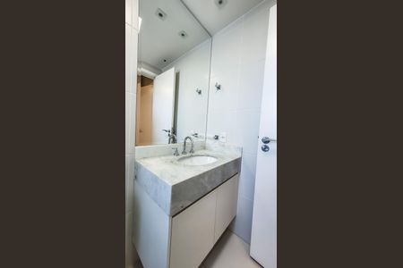 Apartamento à venda com 189m², 3 quartos e 3 vagasBanheiro da Suíte 2