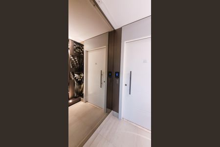 Apartamento à venda com 189m², 3 quartos e 3 vagasHall de entrada