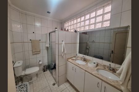 Casa à venda com 3 quartos, 269m² em Vila Congonhas, São Paulo