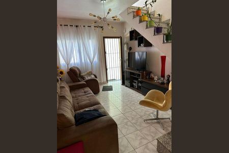 Casa à venda com 3 quartos, 191m² em Jardim Oriental, São Paulo