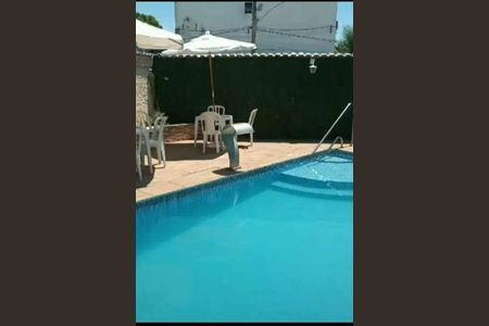 Casa à venda com 4 quartos, 260m² em Olaria, Rio de Janeiro