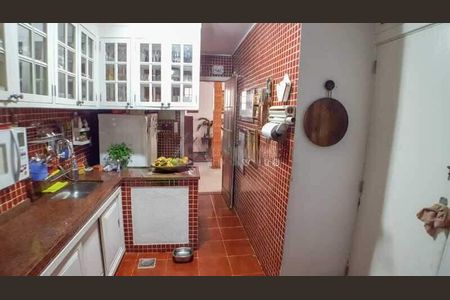 Casa à venda com 110m², 3 quartos e sem vaga