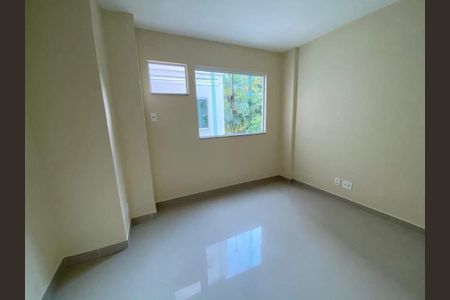 Casa à venda com 3 quartos, 156m² em Taquara, Rio de Janeiro