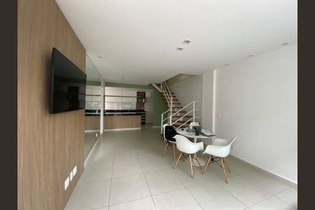 Casa à venda com 3 quartos, 156m² em Taquara, Rio de Janeiro
