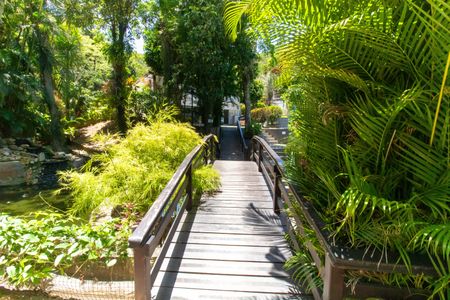 Casa à venda com 381m², 5 quartos e 4 vagas Casa à venda com 381m², 5 quartos e 4 vagasÁrea comum