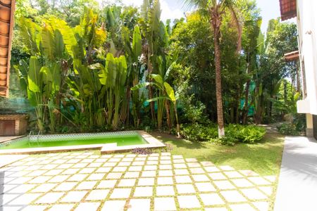 Casa à venda com 381m², 5 quartos e 4 vagas Casa à venda com 381m², 5 quartos e 4 vagasÁrea Externa