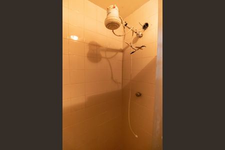 Casa à venda com 381m², 5 quartos e 4 vagas Casa à venda com 381m², 5 quartos e 4 vagasBanheiro de Serviço