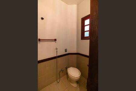 Casa à venda com 381m², 5 quartos e 4 vagas Casa à venda com 381m², 5 quartos e 4 vagasBanheiro da Suíte 3