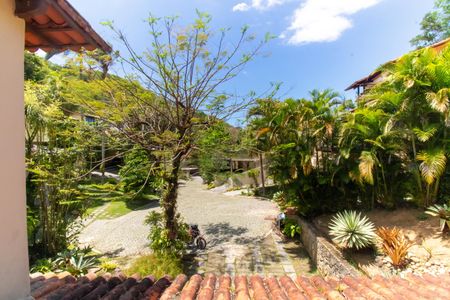 Casa à venda com 381m², 5 quartos e 4 vagas Casa à venda com 381m², 5 quartos e 4 vagasVista do Quarto 2