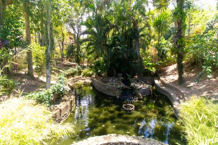 Casa à venda com 381m², 5 quartos e 4 vagas Casa à venda com 381m², 5 quartos e 4 vagasÁrea comum