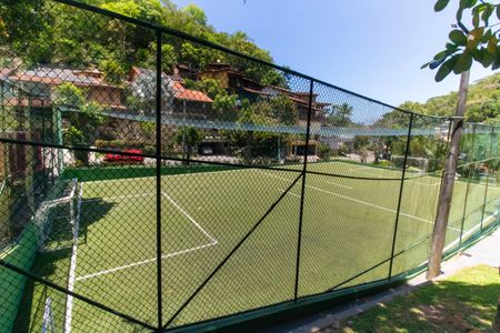 Casa à venda com 381m², 5 quartos e 4 vagas Casa à venda com 381m², 5 quartos e 4 vagasÁrea comum