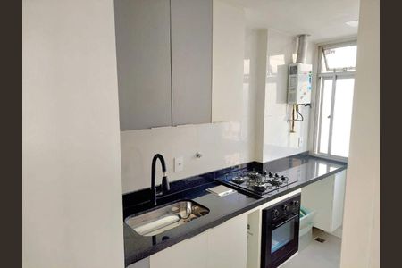 Apartamento à venda com 49m², 1 quarto e 1 vaga