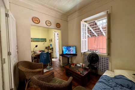 Casa à venda com 298m², 6 quartos e 3 vagas Casa à venda com 298m², 6 quartos e 3 vagasSala