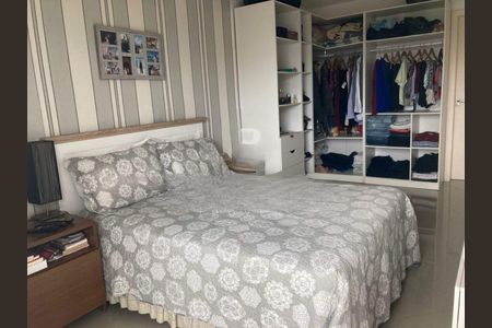 Casa à venda com 4 quartos, 180m² em Vargem Pequena, Rio de Janeiro