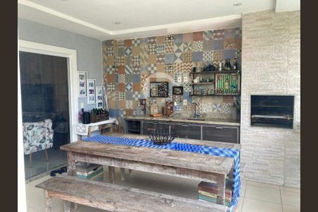 Casa à venda com 4 quartos, 180m² em Vargem Pequena, Rio de Janeiro