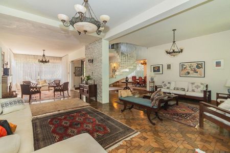 Casa à venda com 3 quartos, 360m² em Sumaré, São Paulo