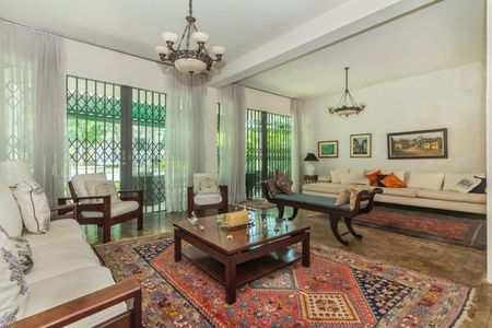 Casa à venda com 3 quartos, 360m² em Sumaré, São Paulo