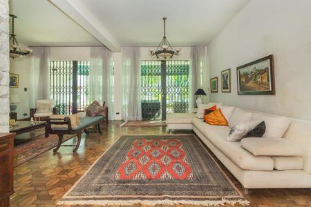 Casa à venda com 3 quartos, 360m² em Sumaré, São Paulo