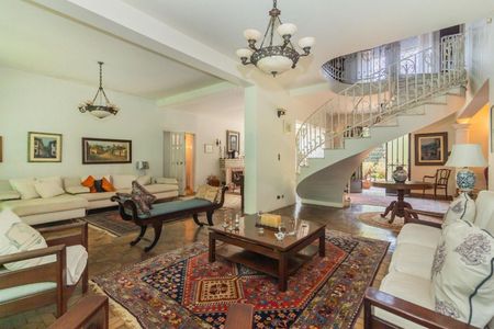 Casa à venda com 3 quartos, 360m² em Sumaré, São Paulo