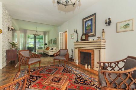 Casa à venda com 3 quartos, 360m² em Sumaré, São Paulo