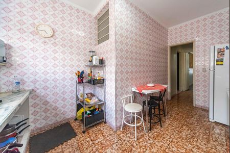 Casa à venda com 129m², 3 quartos e 2 vagasCozinha