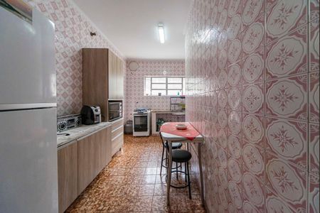 Casa à venda com 129m², 3 quartos e 2 vagasCozinha