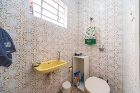 Casa à venda com 129m², 3 quartos e 2 vagasLavabo