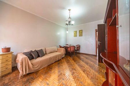 Casa à venda com 129m², 3 quartos e 2 vagasSala