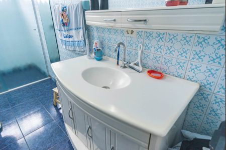 Casa à venda com 129m², 3 quartos e 2 vagasBanheiro Social