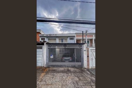 Casa à venda com 129m², 3 quartos e 2 vagasFachada