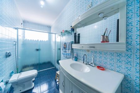 Casa à venda com 129m², 3 quartos e 2 vagasBanheiro Social