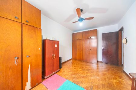 Casa à venda com 129m², 3 quartos e 2 vagasQuarto 1