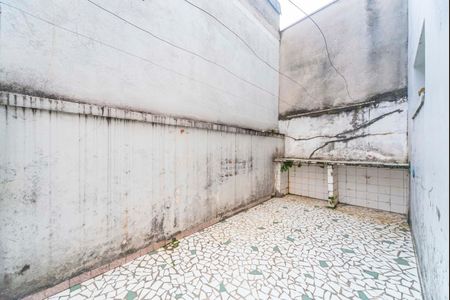 Casa à venda com 129m², 3 quartos e 2 vagasQuintal Fundos