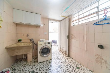 Casa à venda com 129m², 3 quartos e 2 vagasÁrea de Serviço