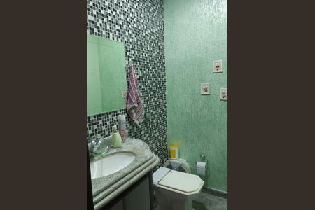 Casa à venda com 130m², 3 quartos e 4 vagas