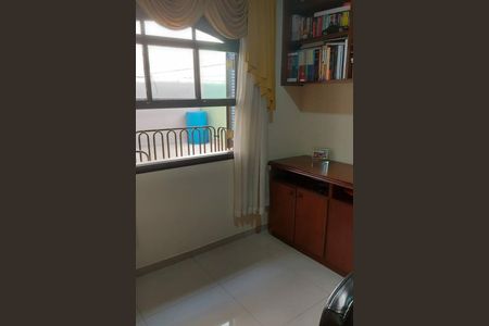 Casa à venda com 130m², 3 quartos e 4 vagas