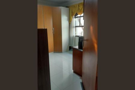 Casa à venda com 130m², 3 quartos e 4 vagas