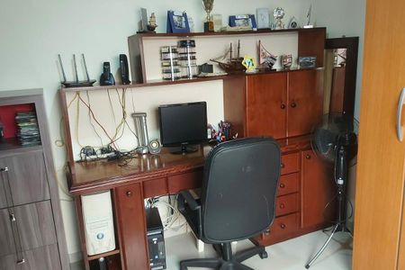 Casa à venda com 130m², 3 quartos e 4 vagas