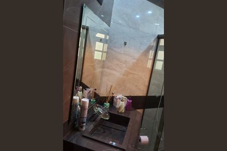 Casa à venda com 130m², 3 quartos e 4 vagas