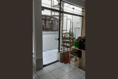 Casa à venda com 130m², 3 quartos e 4 vagas