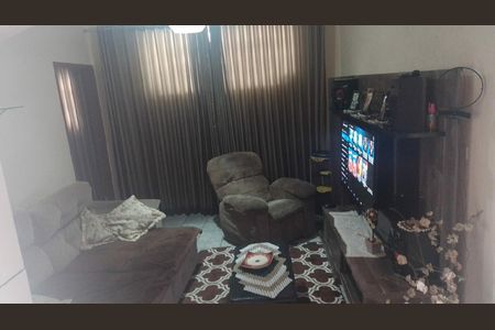 Casa à venda com 3 quartos, 185m² em Cidade São Jorge, Santo André