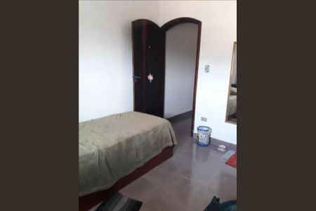 Casa à venda com 3 quartos, 125m² em Jardim Las Vegas, Santo André